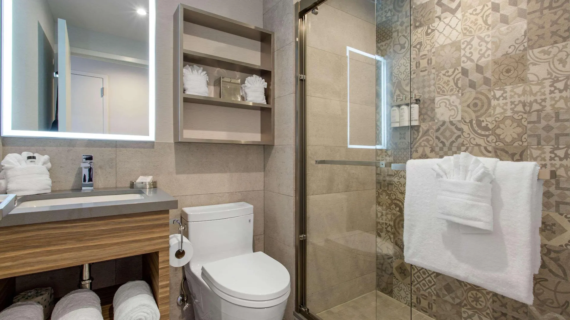 Insignia Hotel Brooklyn, Ascend Hotel Collection New York