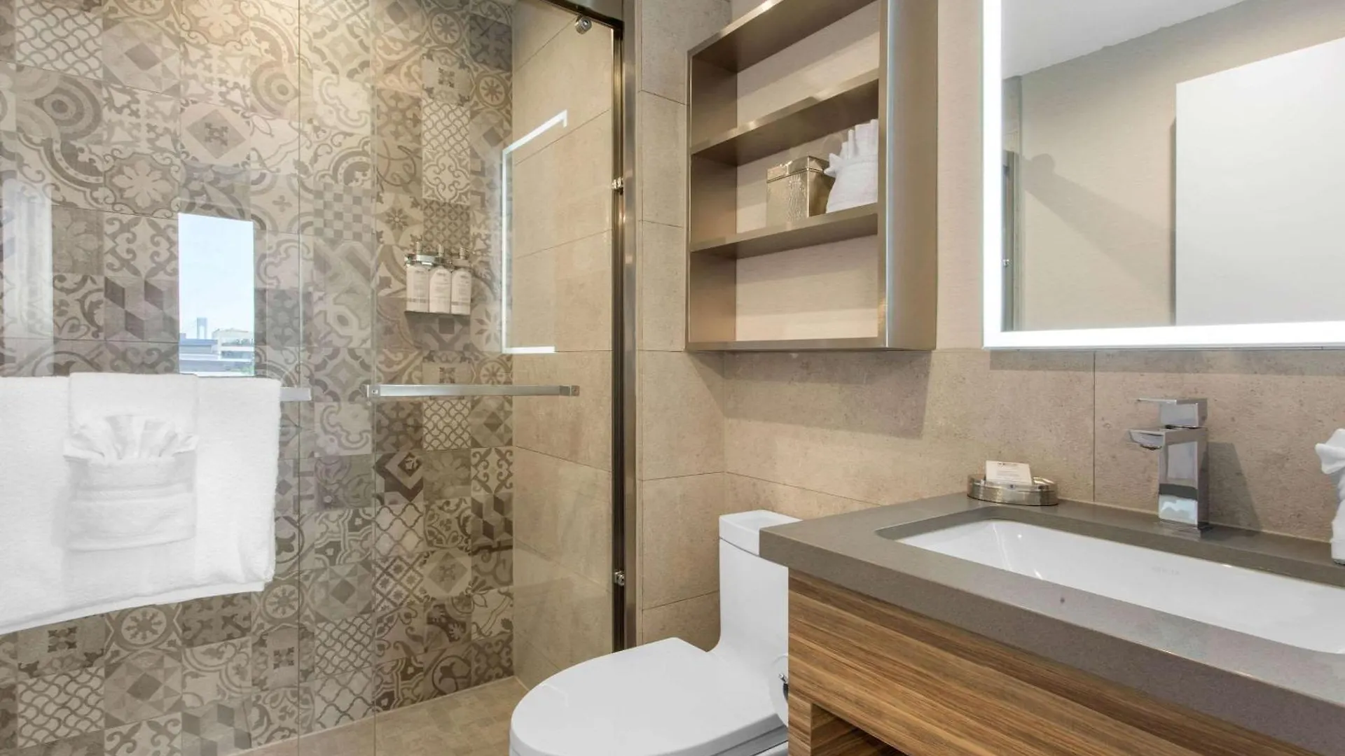 Insignia Hotel Brooklyn, Ascend Hotel Collection New York