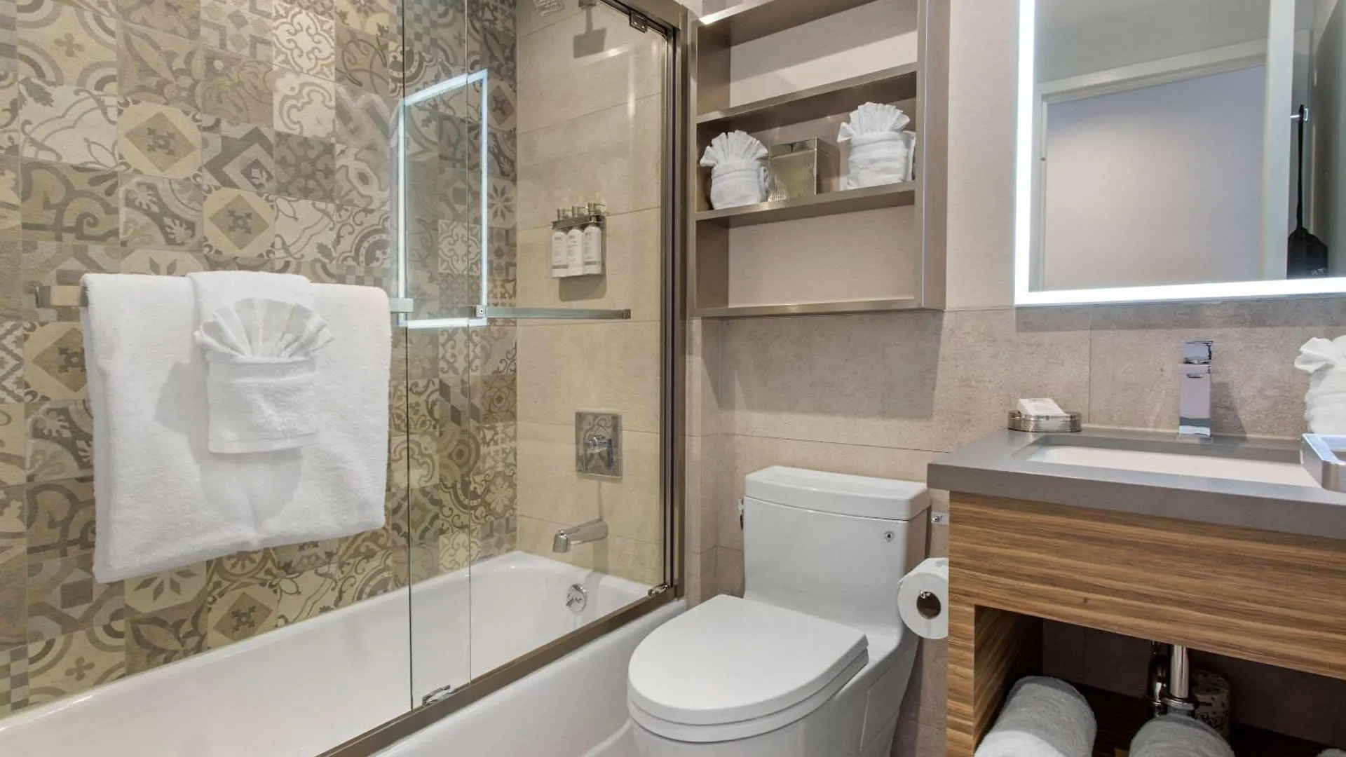 ***  Insignia Hotel Brooklyn, Ascend Hotel Collection New York United States